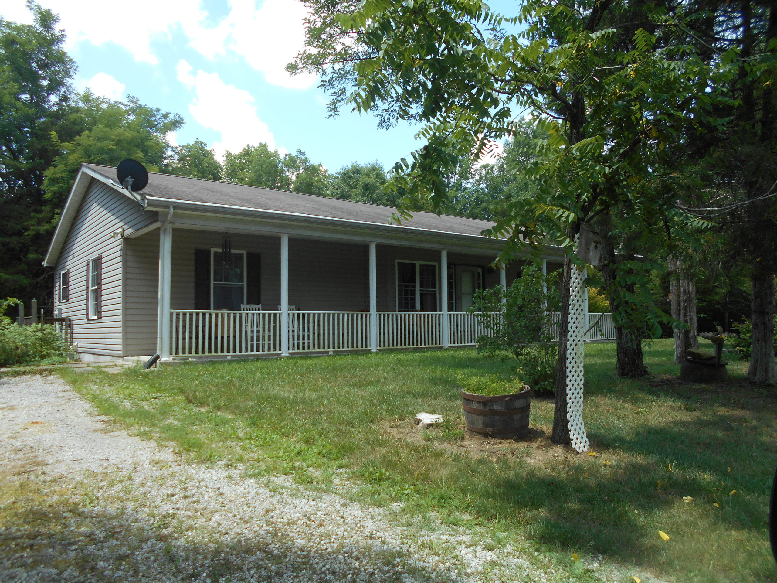 Brumley (4) Realty, Auction, Appraisal Perry Poe Realty