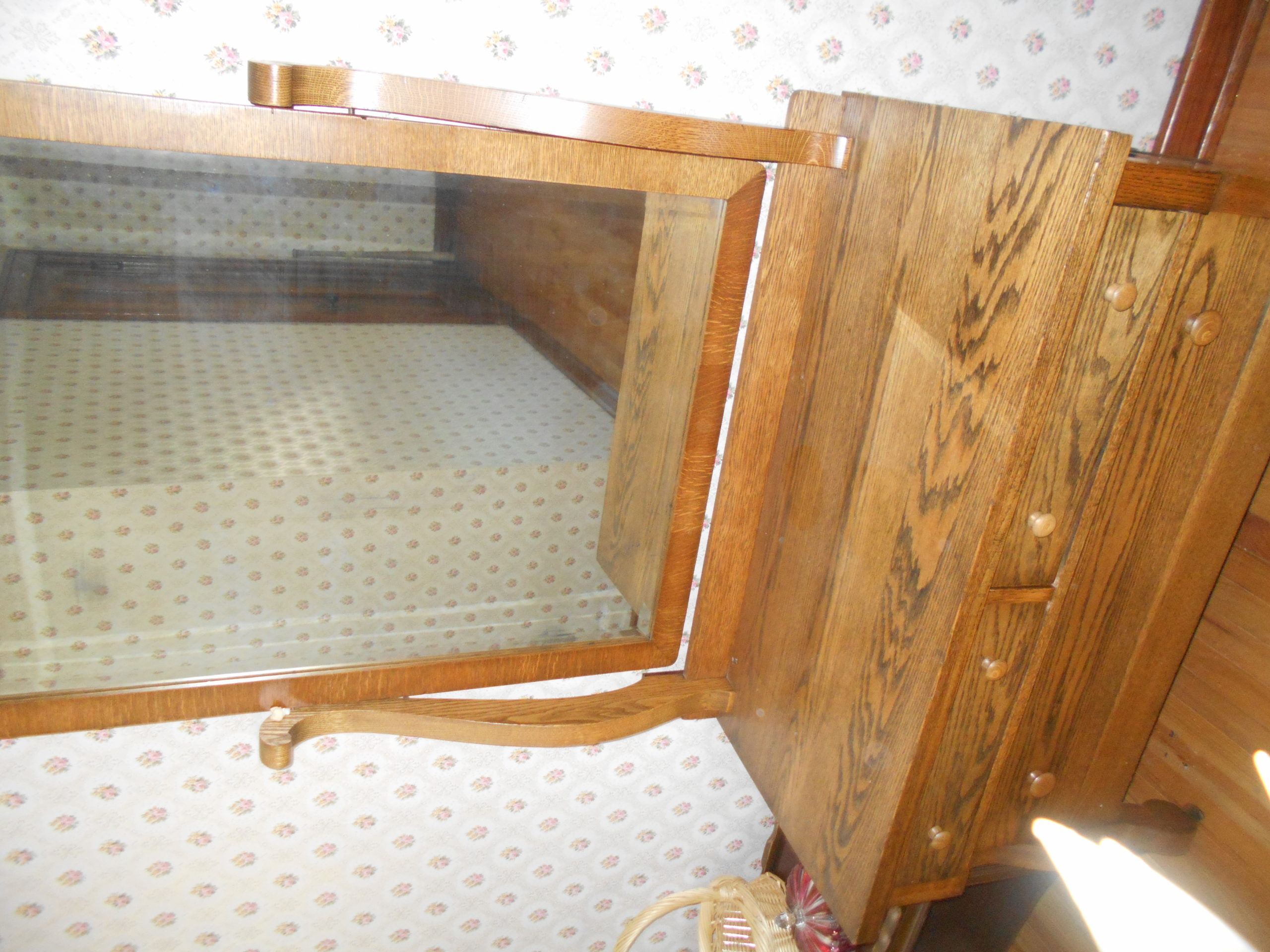 Clayton Auction (8) Realty, Auction, Appraisal Perry Poe Realty